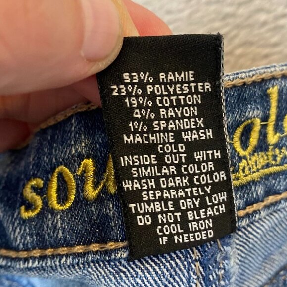 Southpole Women's Jeans Size 7 Flared Leg Casual Style - Picture 13 of 14